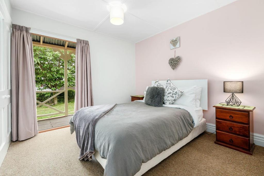 Central Peach - Queenstown Holiday Home Екстериор снимка