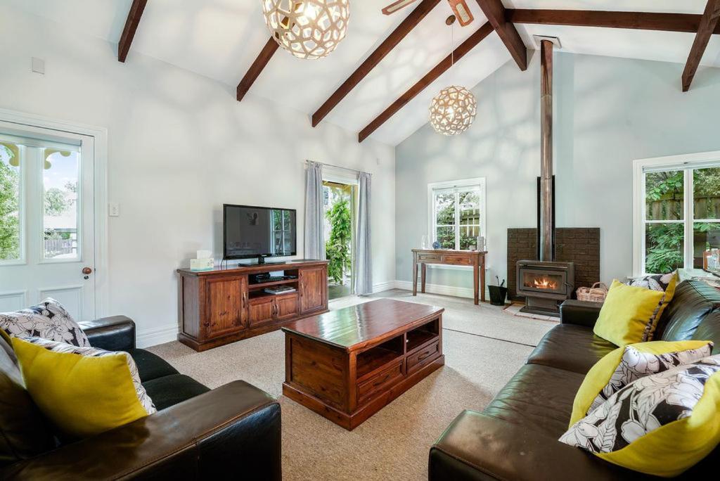 Central Peach - Queenstown Holiday Home Екстериор снимка